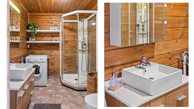 Bad med fliser på gulv og opplegg for vaskemaskin