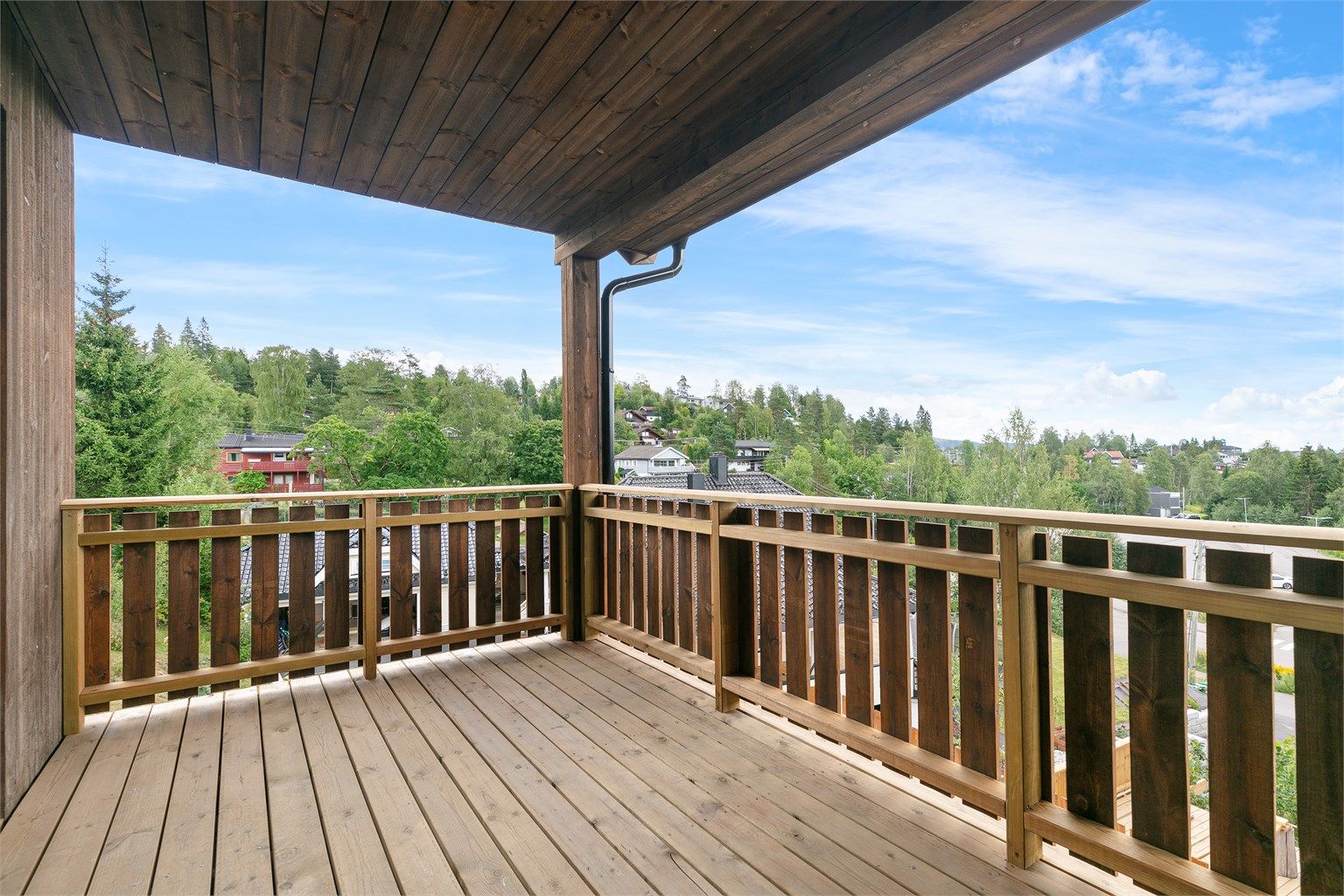 Fin utsikt utover nærormådet uten særlig innsyn