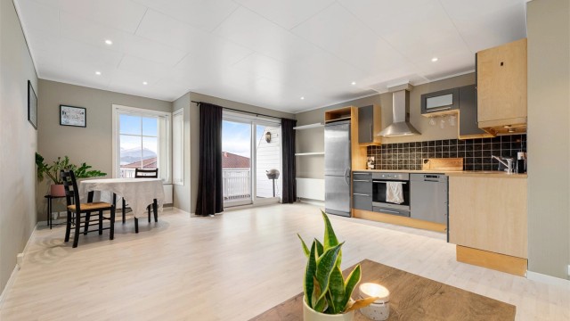 Velkommen til Stykkjevegen 34, en flott tiltalende 2-roms eierleilighet like ved Moa - presentert av Daglig leder/Eiendomsmegler Preben Willmann