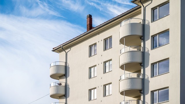 Fra bygget har du fritt utsyn mot Akerselva og ingen gjenboere