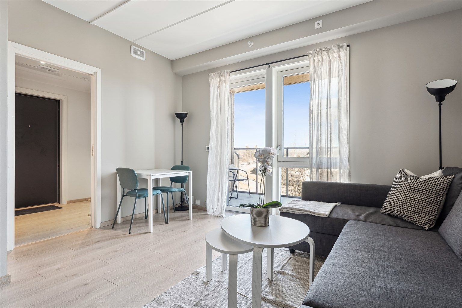 Velkommen til Brugata 64B. En moderne og lettstelt 1-roms eierleilighet fra 2023. 