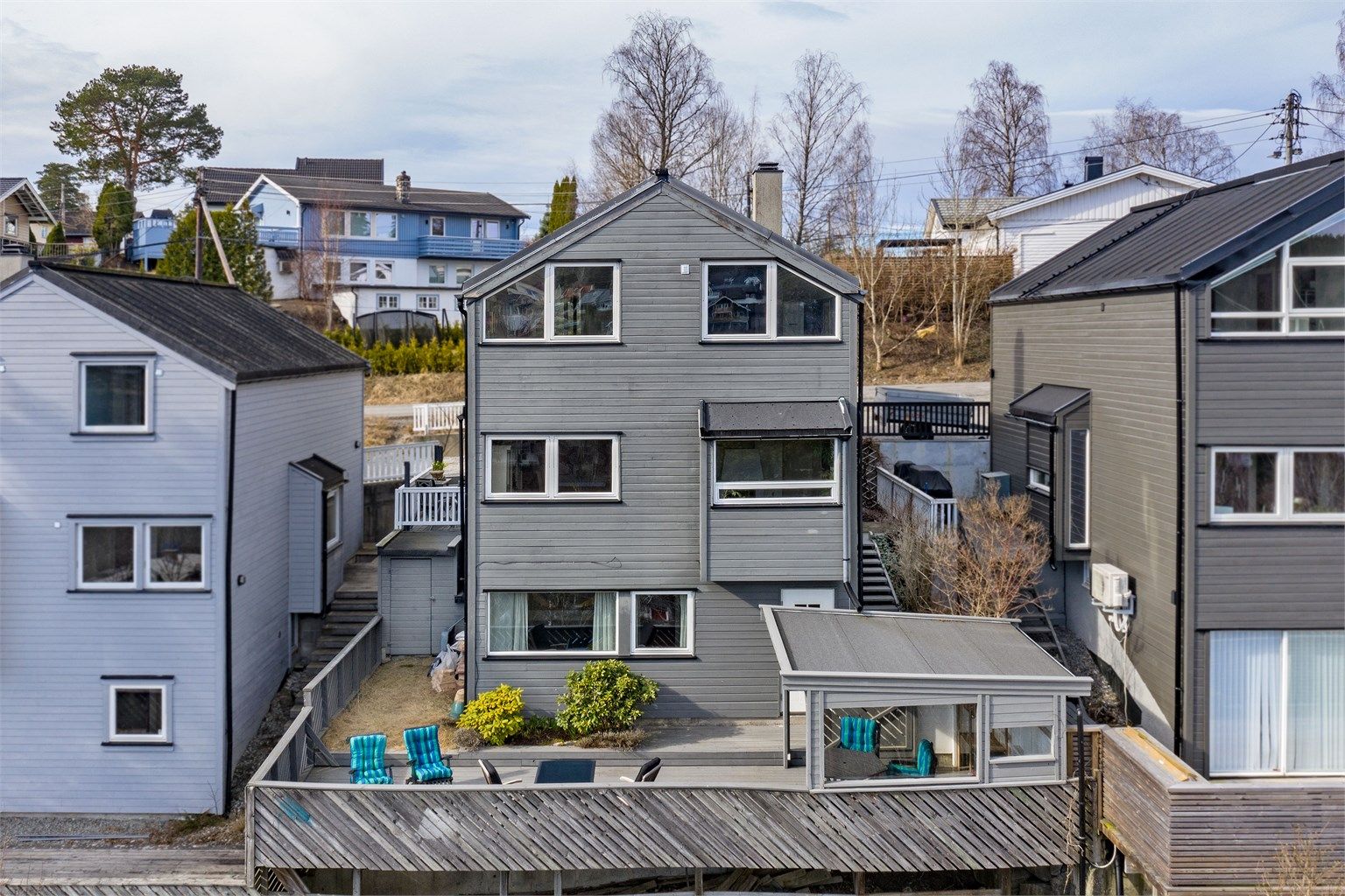 Velkommen til Skausnaret 14B - enebolig over tre plan i et etablert boområde