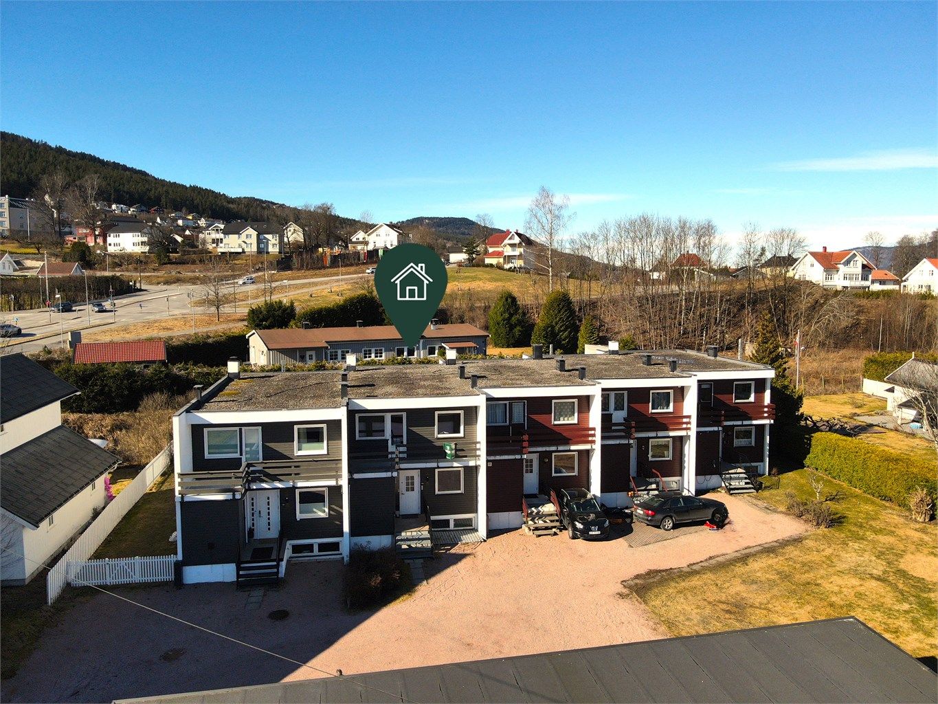 Familievennlig og innholdsrikt rekkehus over 3 plan
Foto: privat