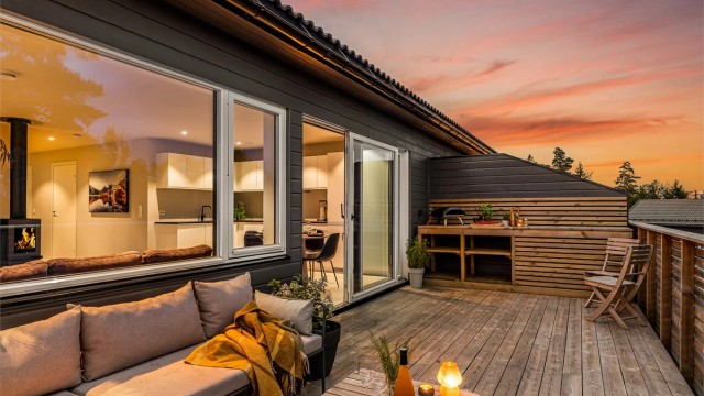 En nyere, lekker og innholdsrik leilighet beliggende i populært boligområde!