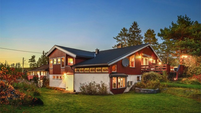 Velkommen til idylliske Brokkenhusgrenda 25!