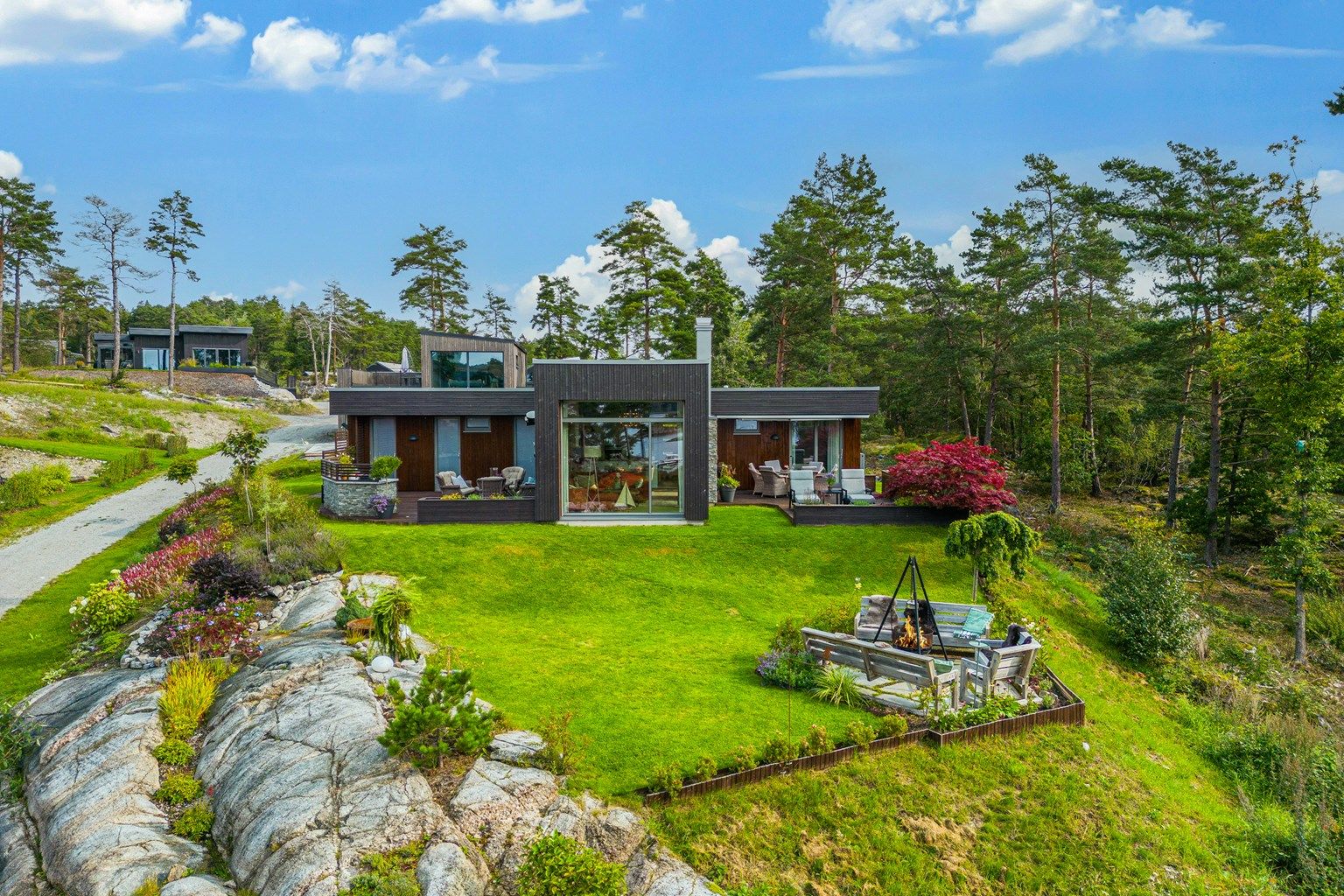 Bjørkøya 161 - usjenert med utsikt