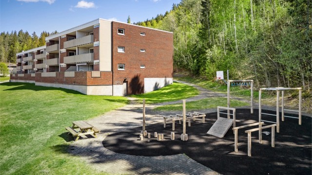 Borettslaget har tre lekeplasser i umiddelbar nærhet