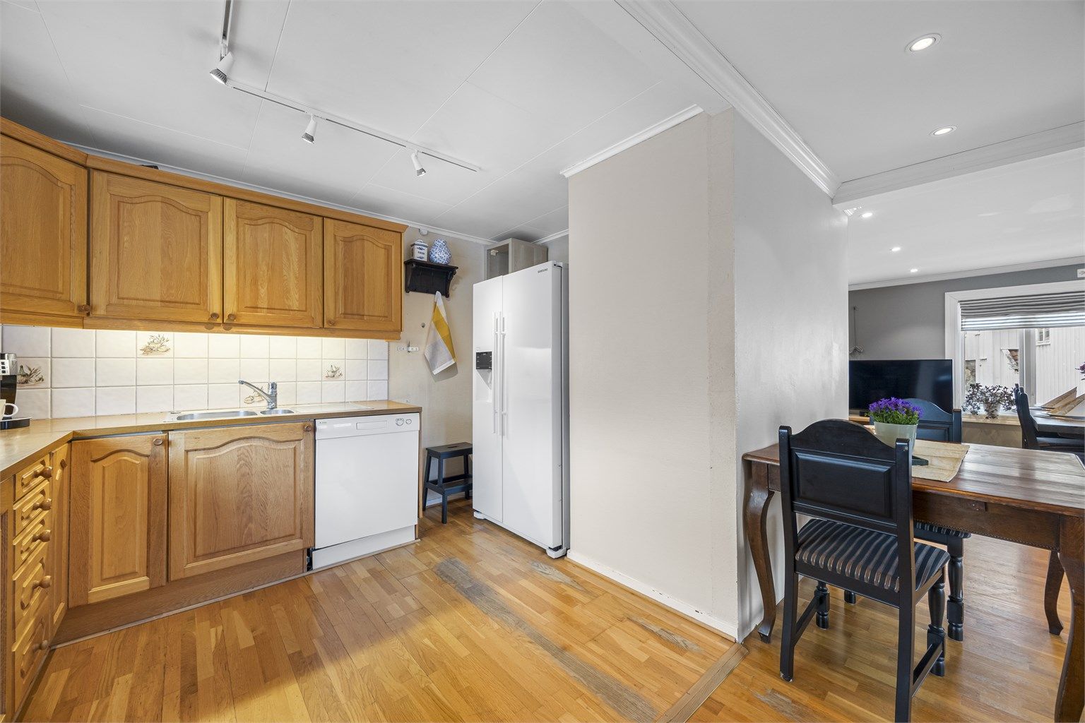 Pipa skjermer litt mot TV-stue.