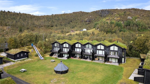 Lene Hviding v/Krogsveen har gleden av å presentere Kvæven 15 C.