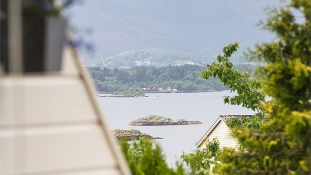 Nærhet til flotte turområder, bademuligheter og friområder ved Sandingane.