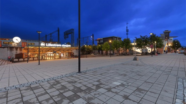 Lillestrøm stasjon er innen gangavstand, ideelt for pendlere til Oslo S og Gardermoen.