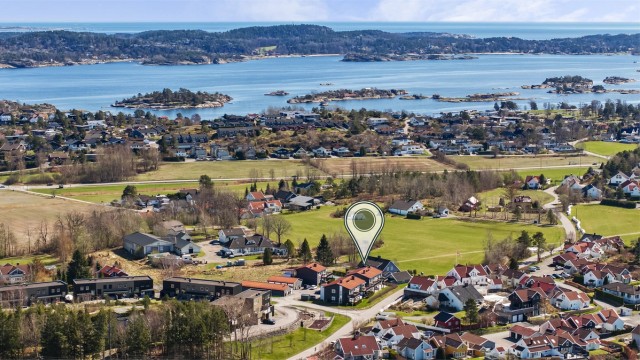For familier er det trygg og kort gangavstand til Store Bergan skole (0,7 km).