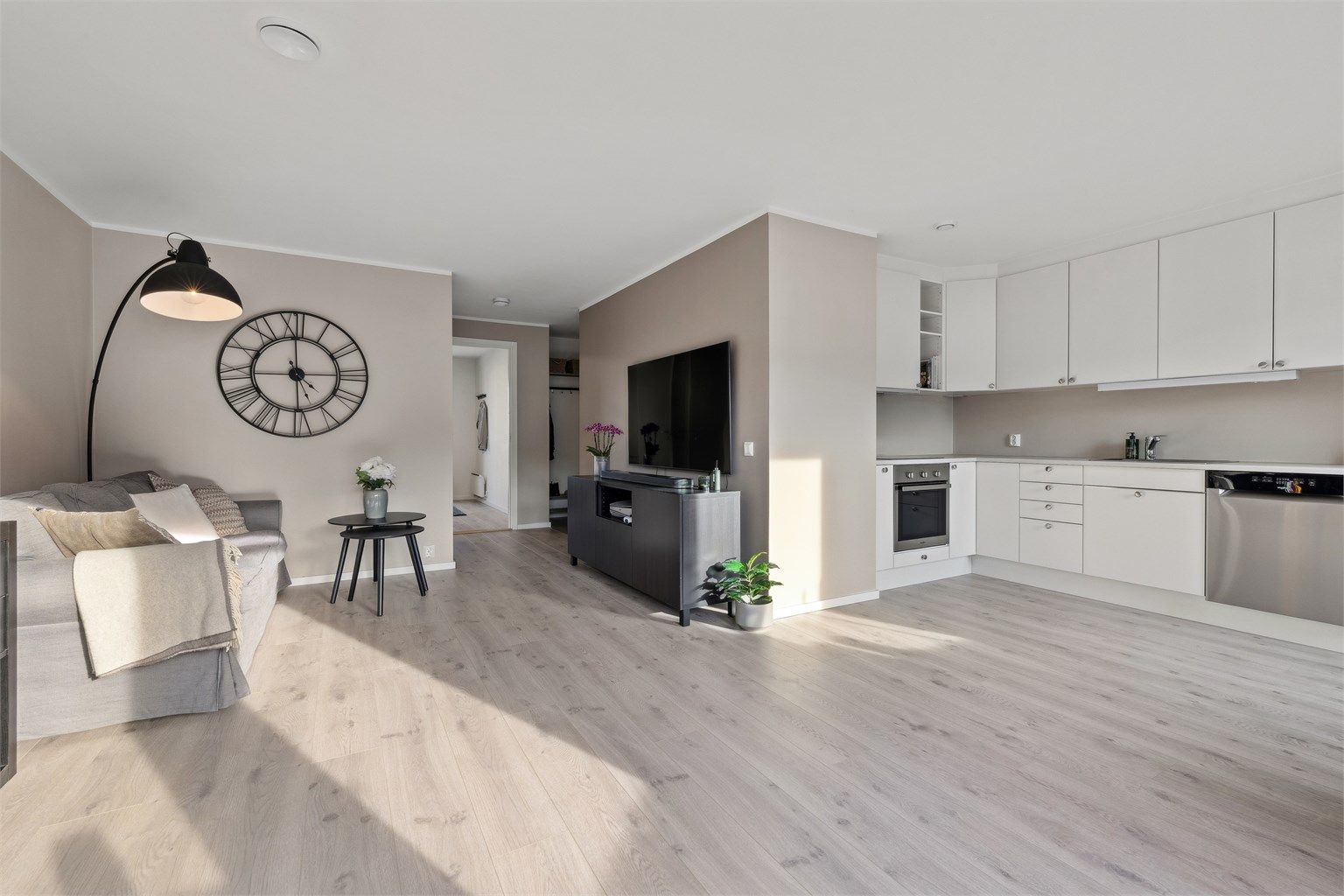 Krogsveen v/ Trude Stensby presenterer Harstadrøet 105 G - En innbydende og lys 3-roms eierleilighet på Lyngåsen/Holter