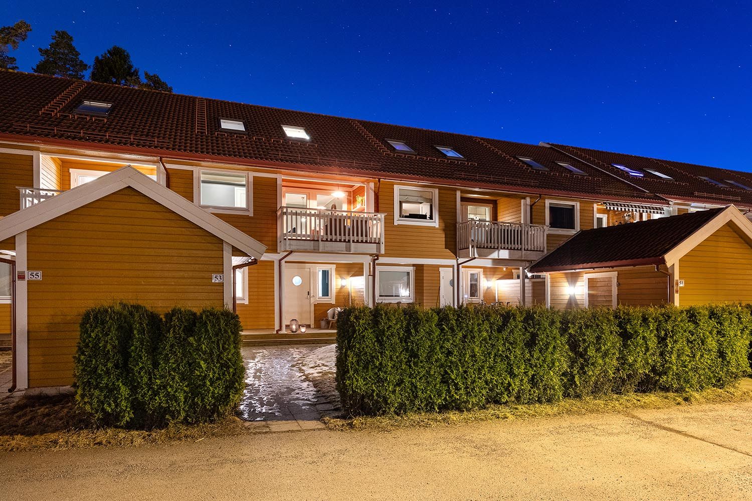 Robin Lauritzen v/ Krogsveen Eiendomsmegling har gleden av å presentere Prinsessetunet 53!