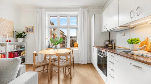 Velkommen til Arbos gate 1A! Presentert av Sara Marie Zachariassen v/ Krogsveen Eiendomsmegling. Foto: Marit Andersen.