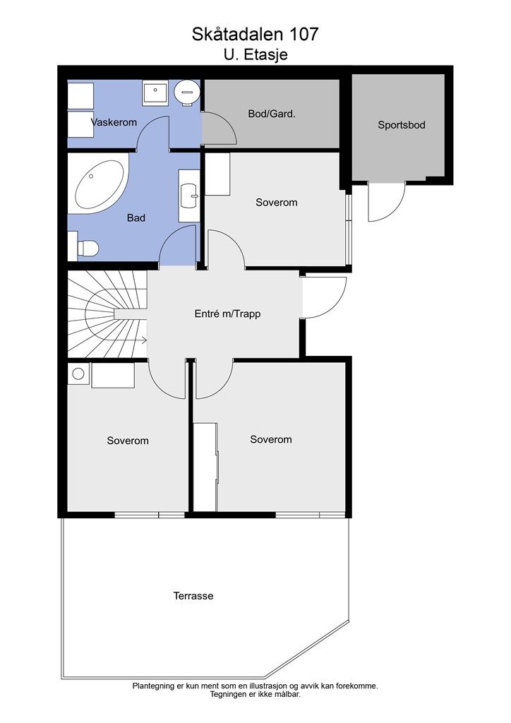 Underetasjen inneholder entré, tre soverom, bad, vaskerom og bod/garderobe. Fra entréen er det utgang til terrasse.