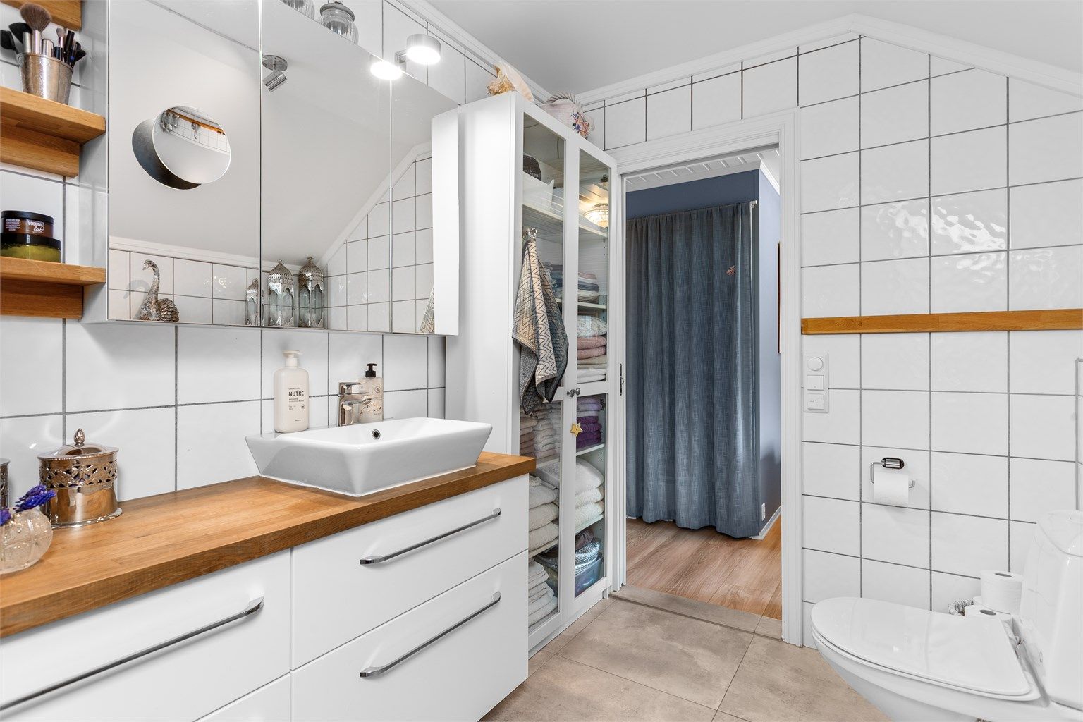 Det er også gulvvarme på badet.