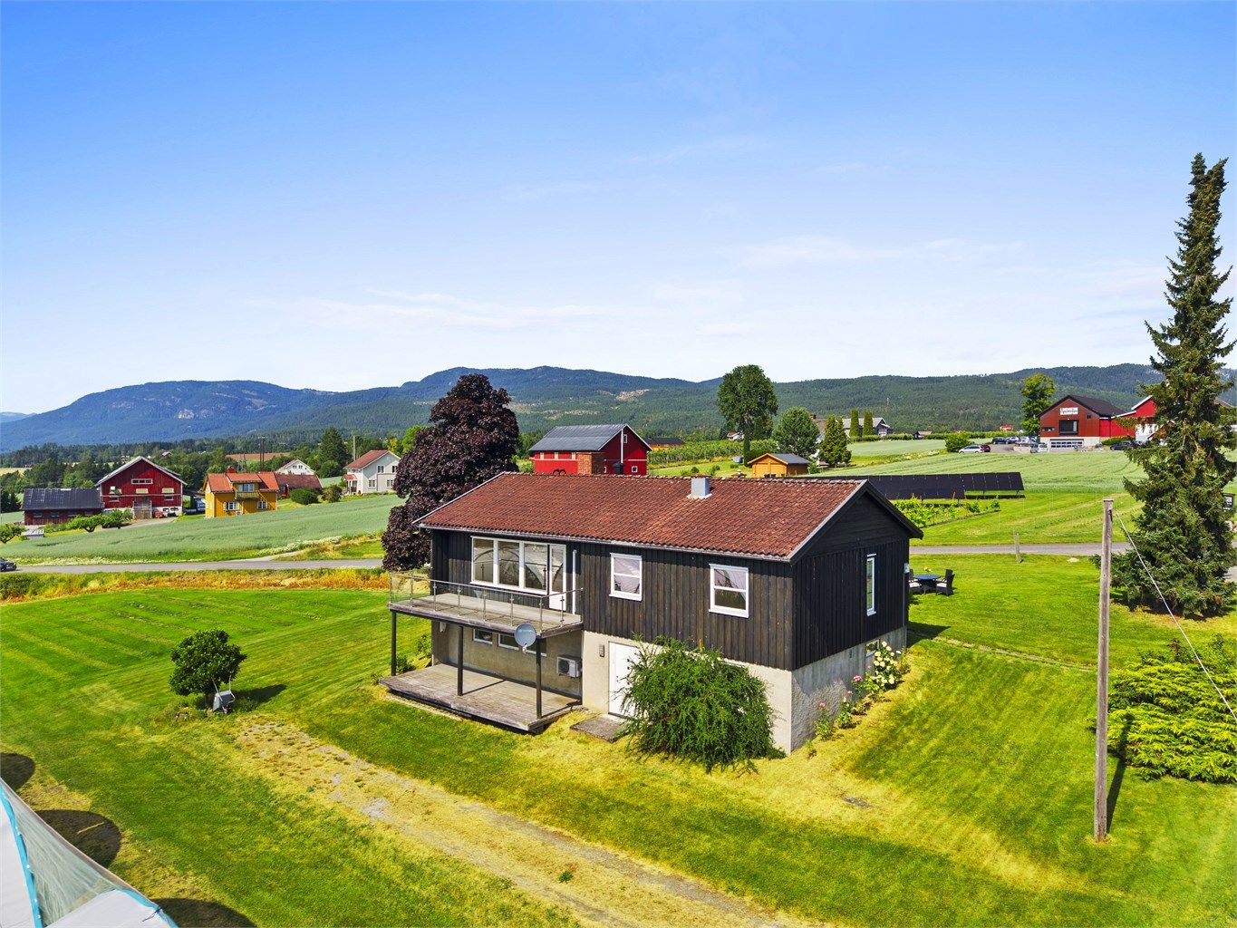 Attraktiv og solrik beliggenhet på Lindheim, Gvarv. 

Foto: A7 media. 