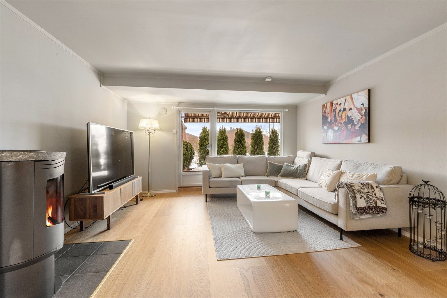 Velkommen til Fossumhavene 54 - En stor og gjennomgående 4-roms leilighet med fantastisk flott beliggenhet på Fossum/Eiksmarka. Foto: Zovenfra AS