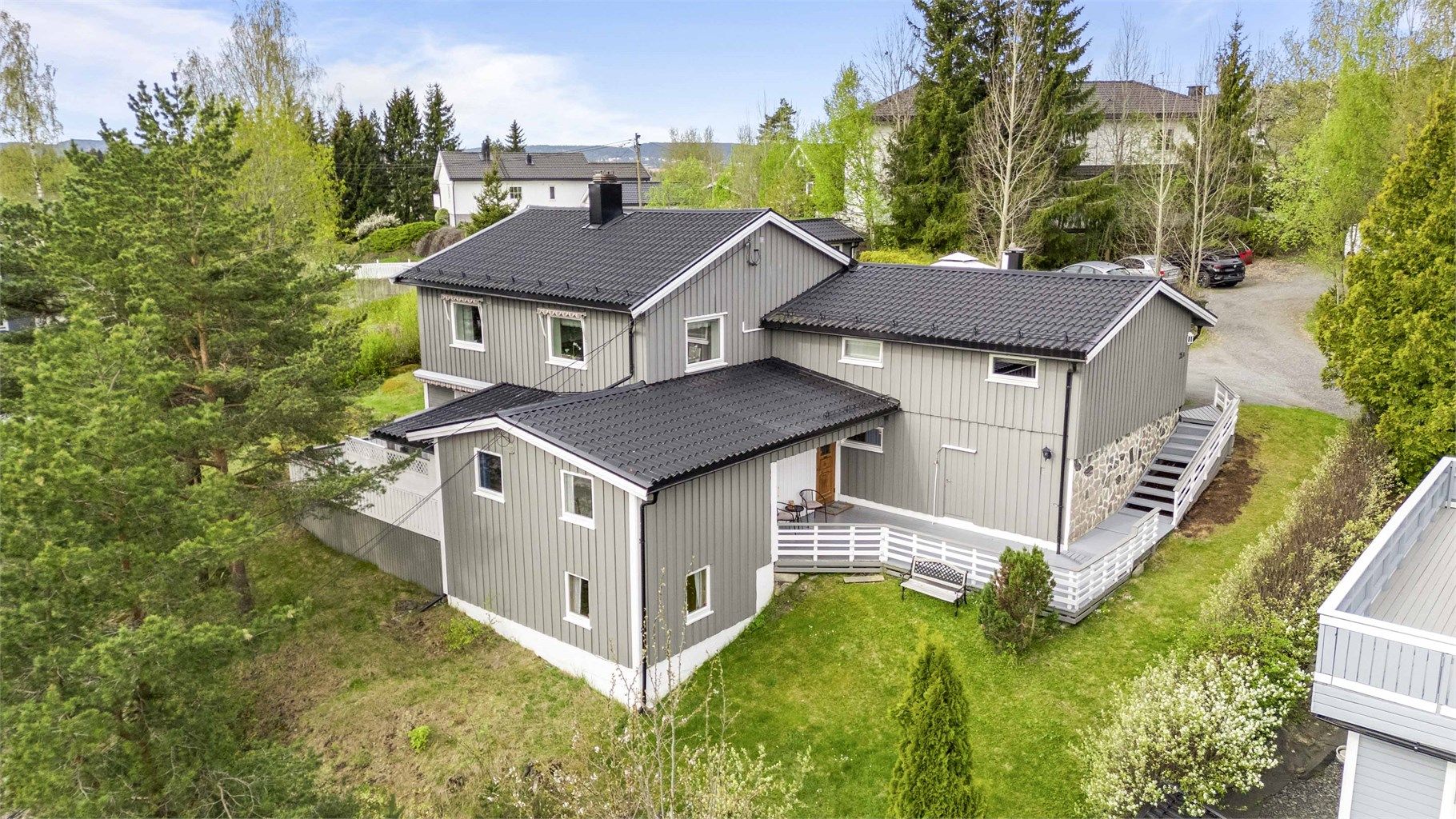 Hel tomannsbolig beliggende i meget attraktiv område