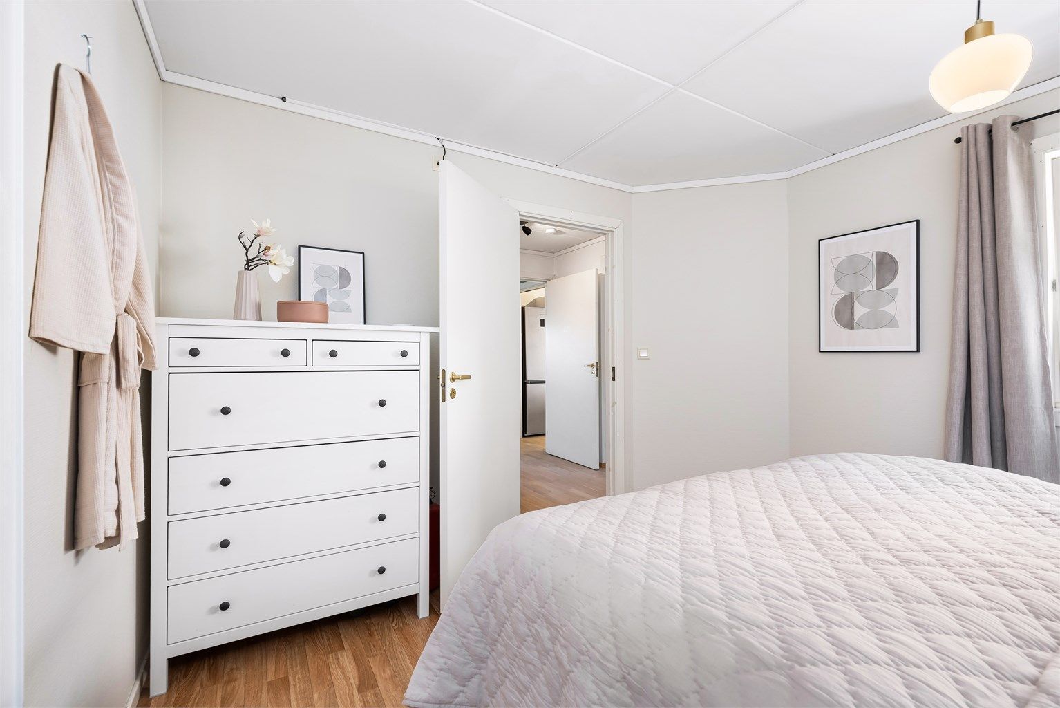 Her har du også god plass til ekstra oppbevaring. 