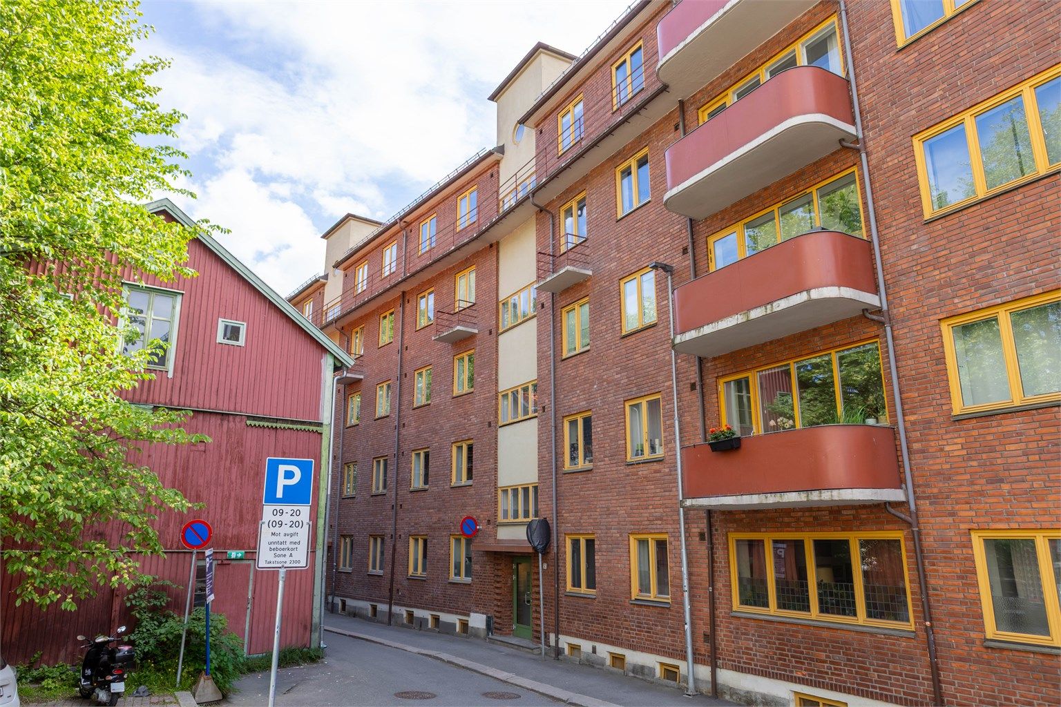 Klassisk bygård fra 1935, attraktivt beliggende i en rolig, enveiskjørt gate på Majorstuen.