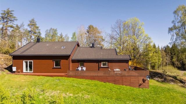 Boligen ble i 2001 vesentlig oppgradert med blant annet nytt tilbygg og renovering av den opprinnelige fasaden.