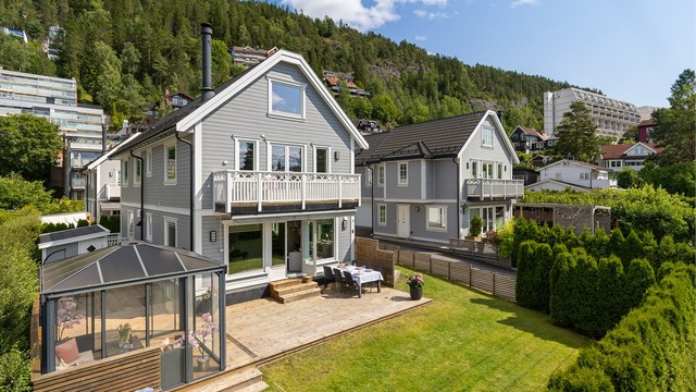 Et av boligens store høydepunkter er de flotte uteområdene