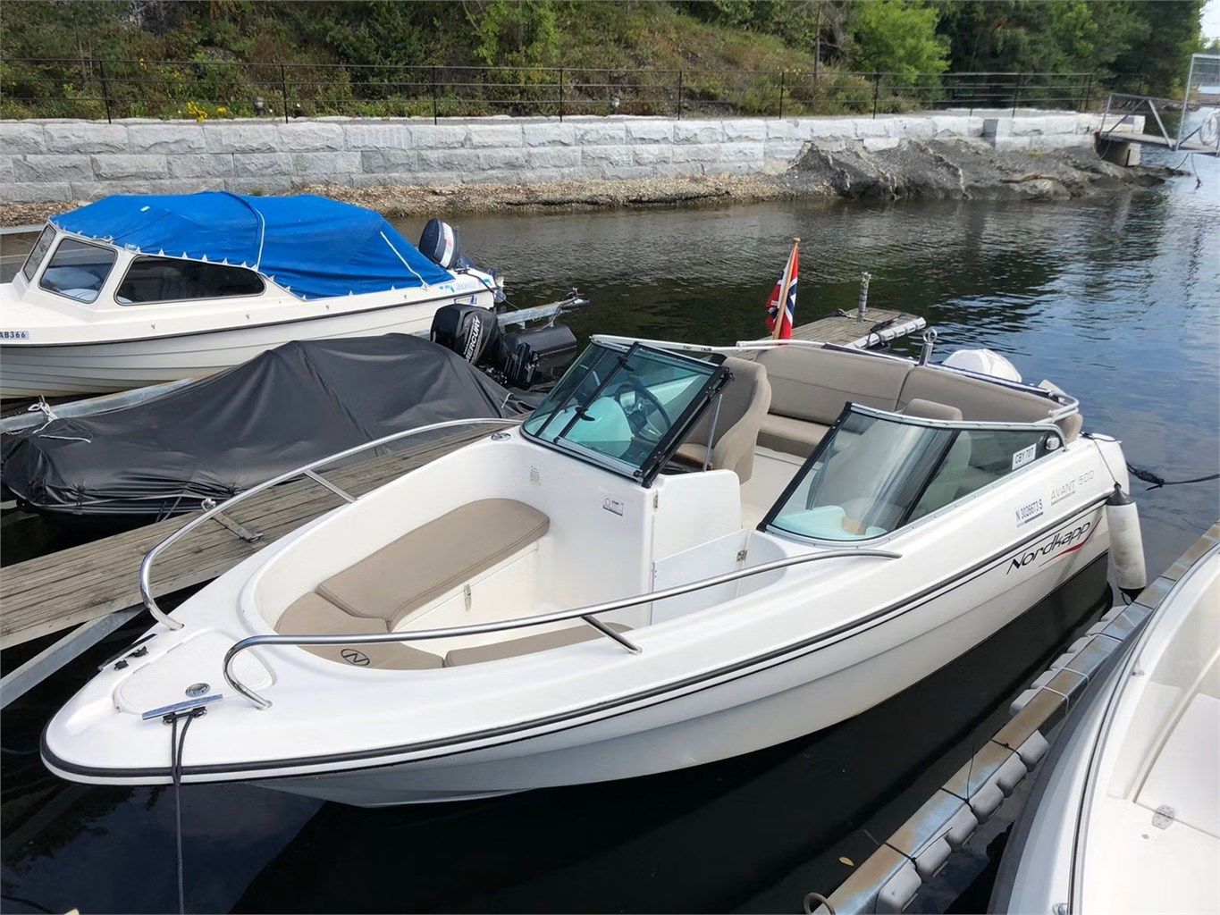 Nordkapp Avant 500, 16 fots med 6 seter. Evinrude E-Tec 90hk