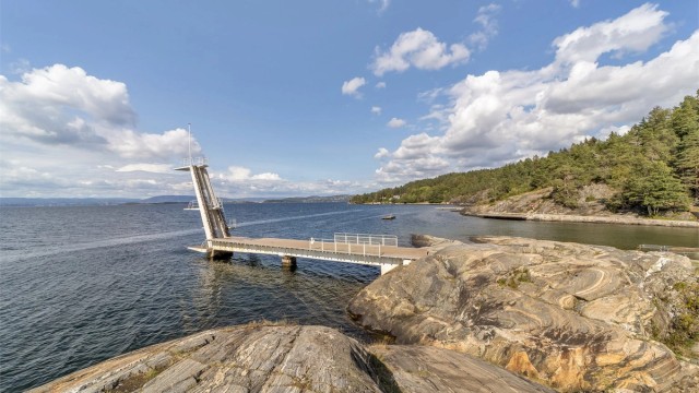 Ingierstrand med fine bademuligheter innen kort kjøreavstand