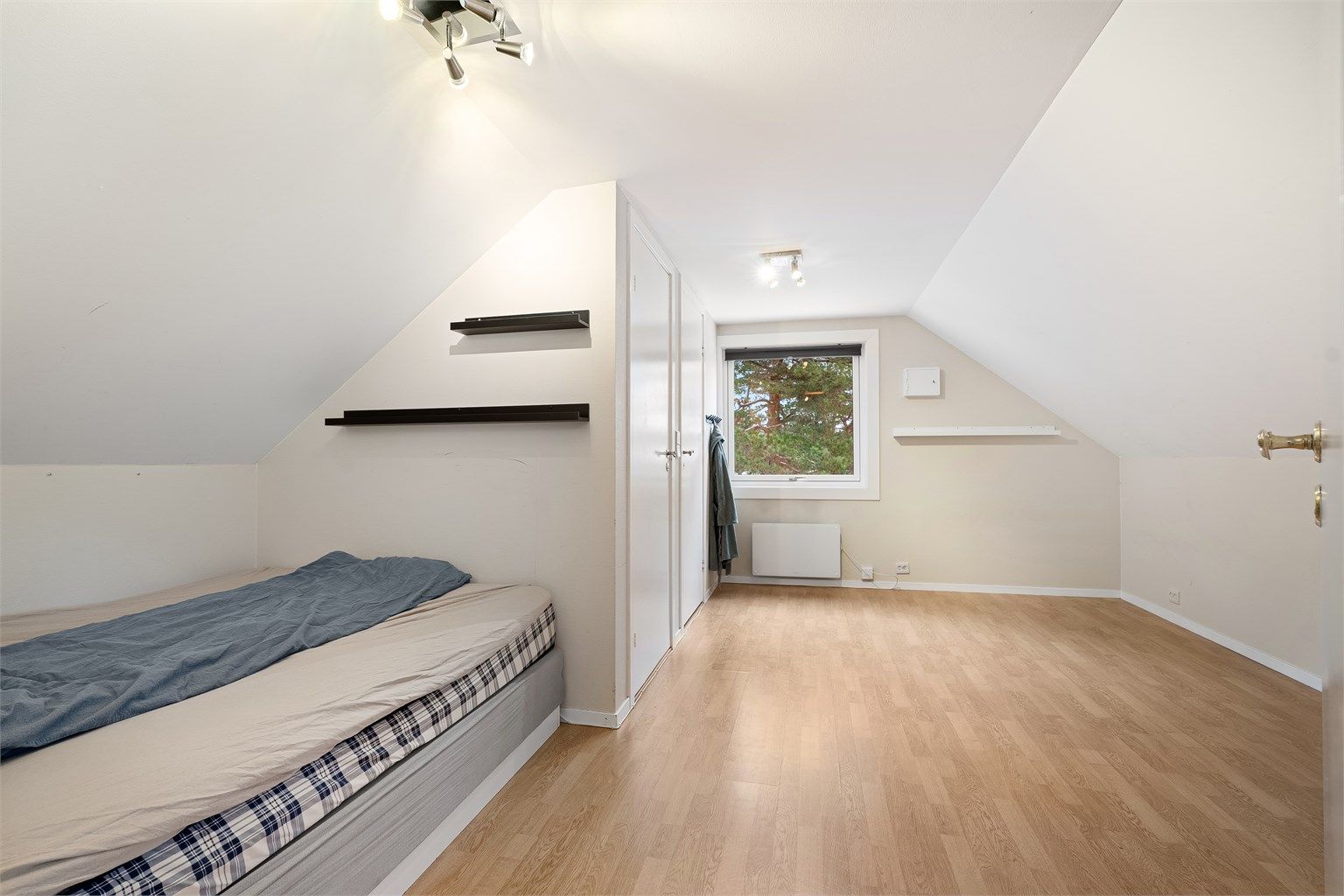 innredet loft etg. - Soverom 1