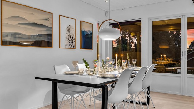 Her kan hyggelige middager og fine samtaler deles med venner og familie.