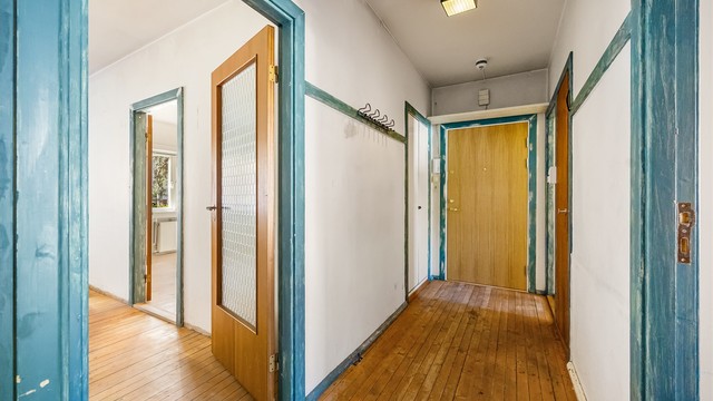 Velkommen inn! Praktisk entré i tilknytning til de fleste rom.