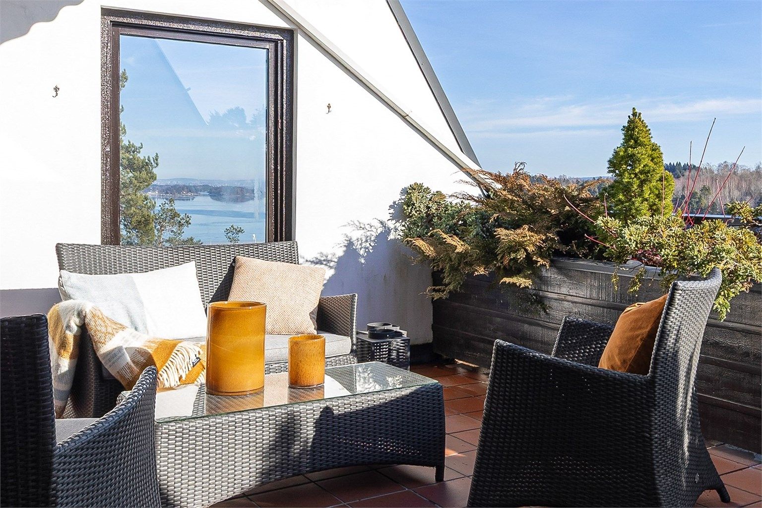 Velkommen til Leanglia 44, presentert av Terje Tveit i Krogsveen.