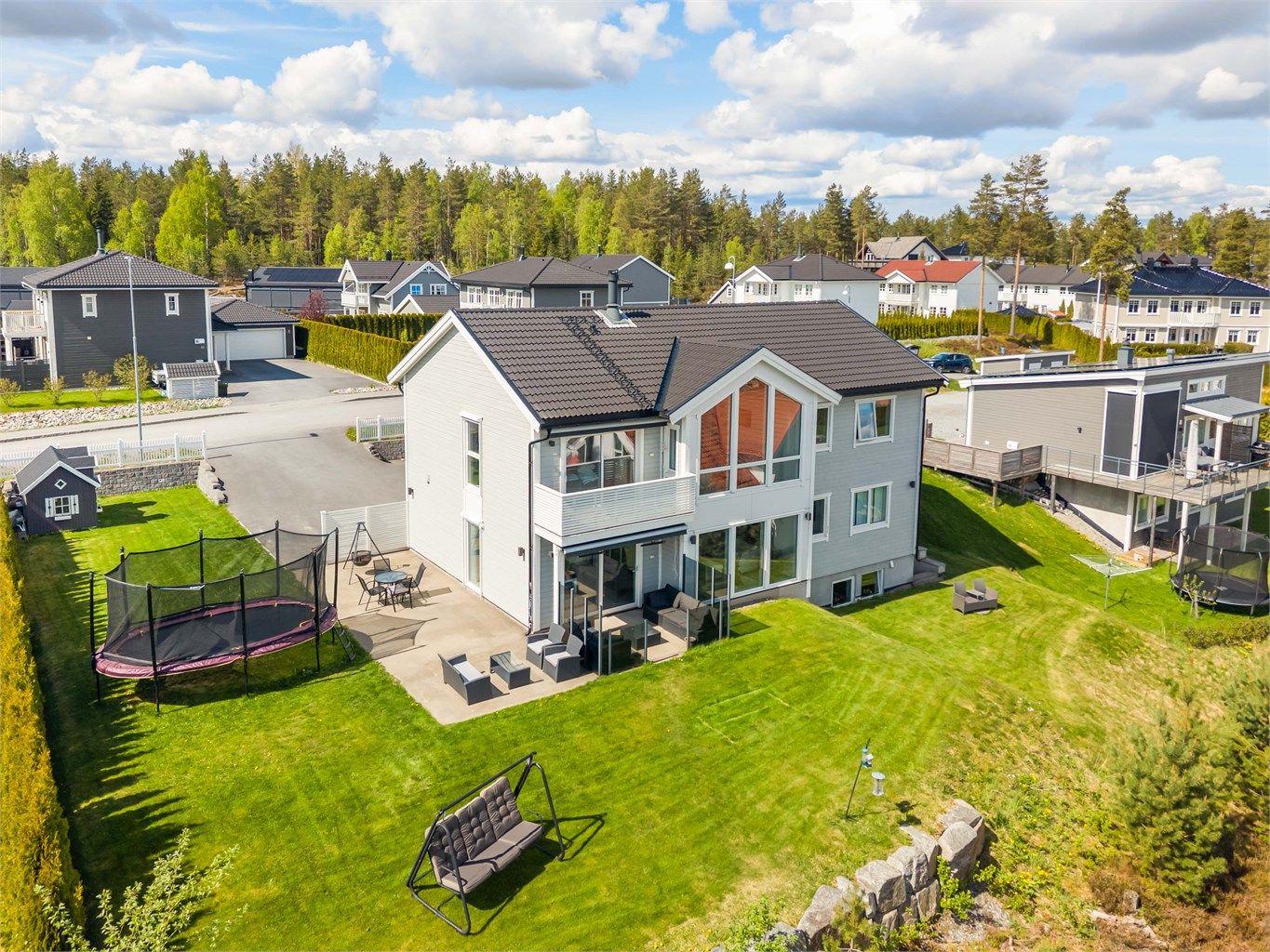 Fantastisk uteområde øverst på Neskollen. 