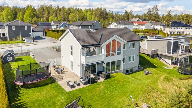 Fantastisk uteområde øverst på Neskollen.