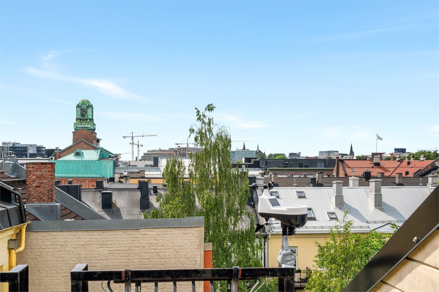 Utsikt fra takterrassen.