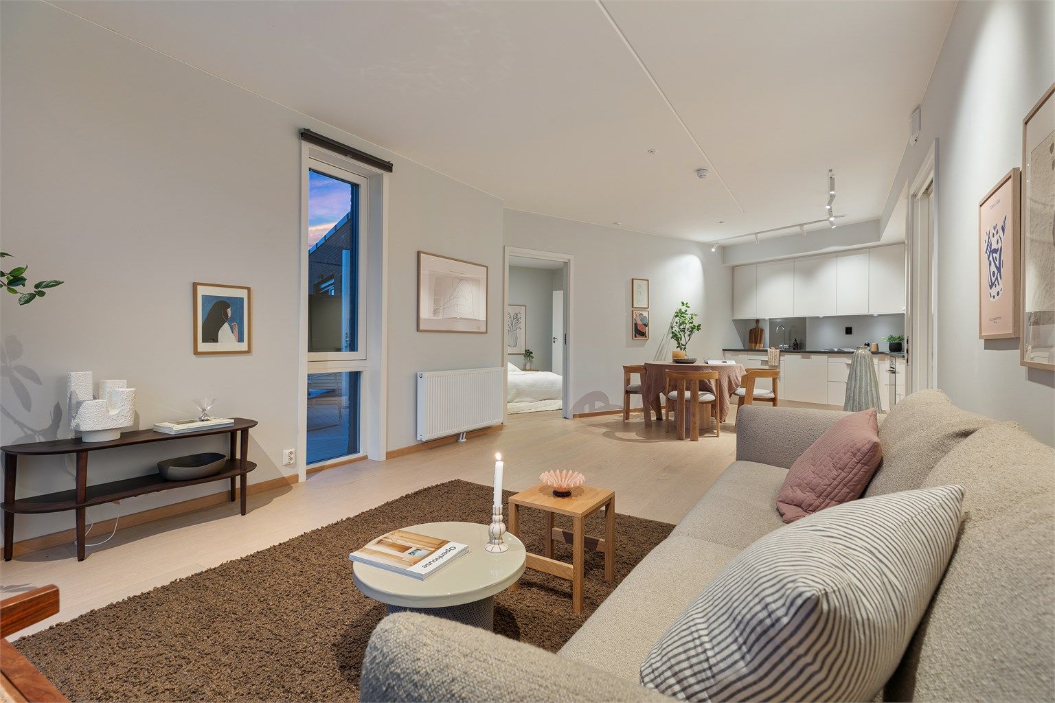 Lekker og funksjonell leilighet med god standard på overflater og utstyr