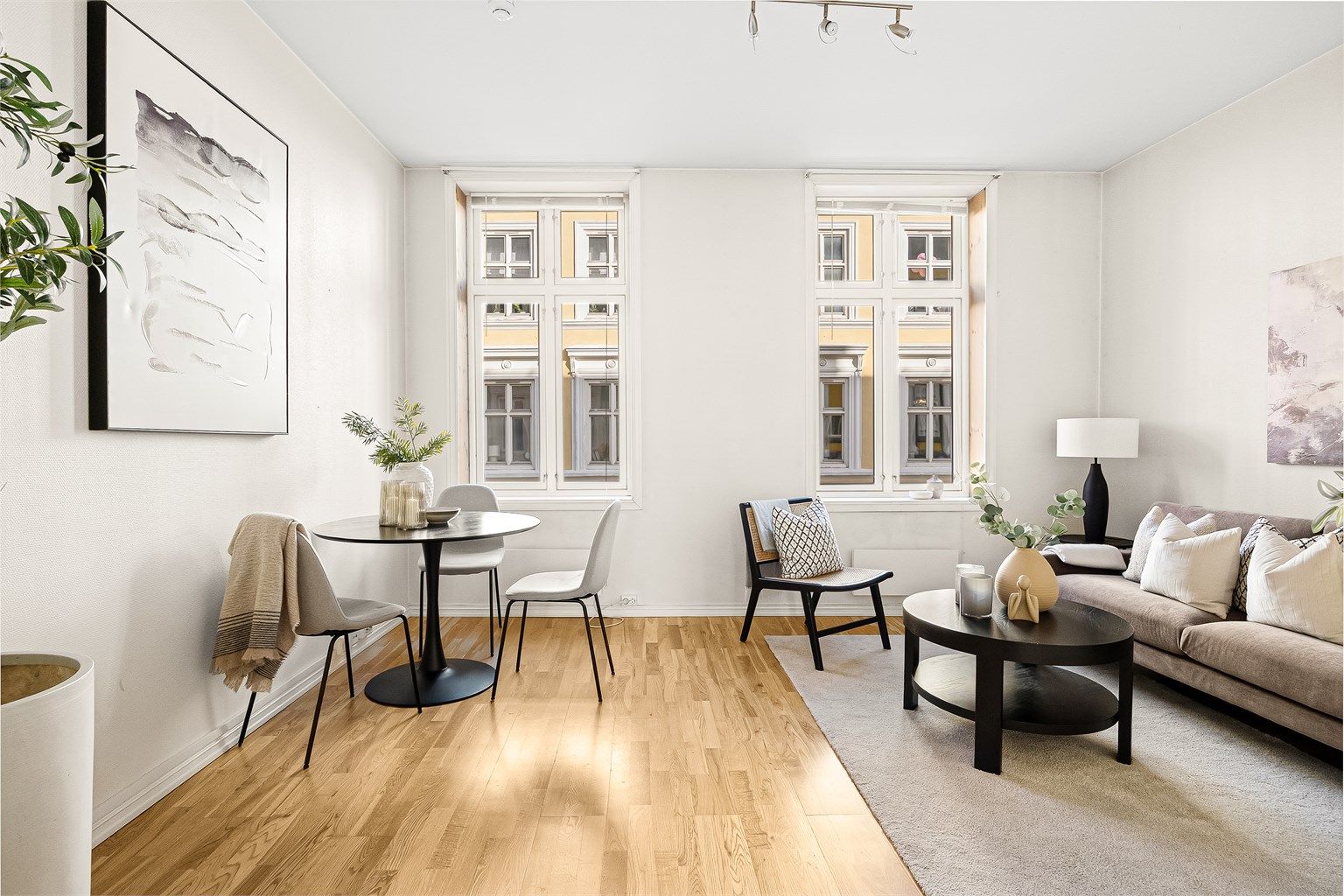 En lys og praktisk leilighet med godt utnyttet planløsning beliggende sentralt på Majorstuen. Foto: Marit Andersen. 