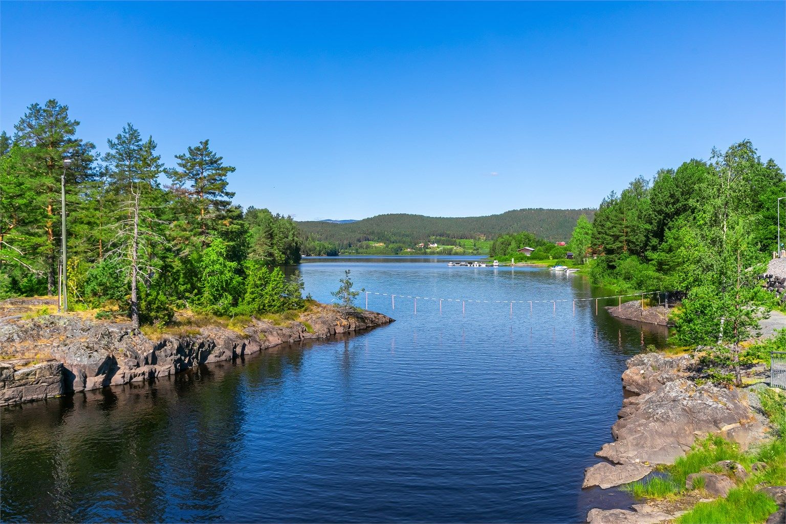 Nærhet til Soneren med flotte bade- og fiskemuligheter om sommeren.