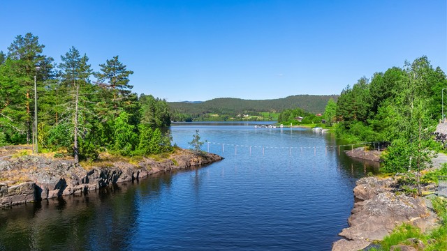Nærhet til Soneren med flotte bade- og fiskemuligheter om sommeren.