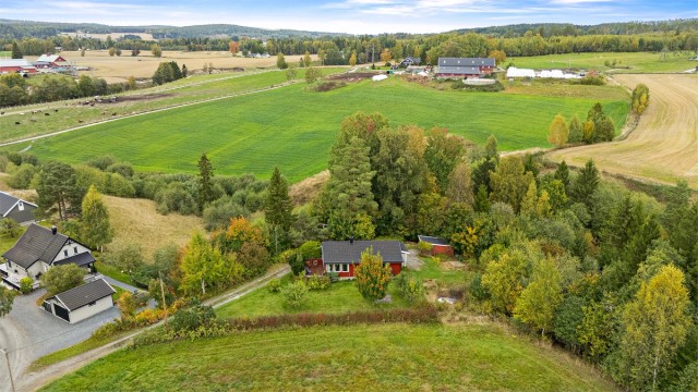 Her får du en enebolig i rolige og landlige omgivelser