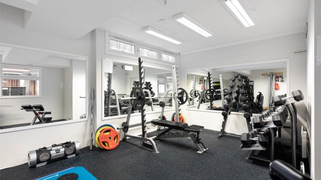 Sameiet har et bredt tilbud til sine beboere, blant annet treningsrom og liten gymsal