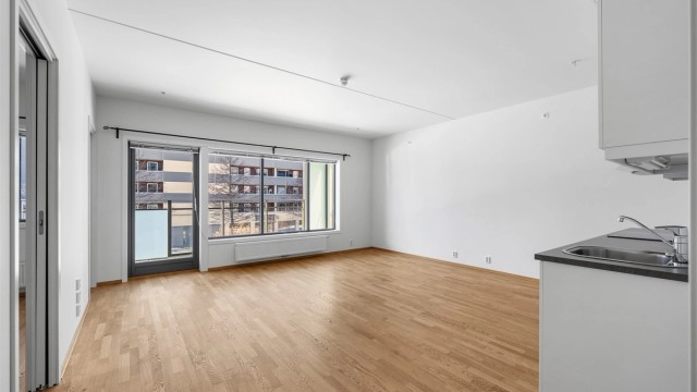 En lys og vedlikeholdt 2-roms leilighet med praktisk planløsning.