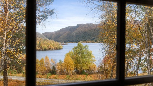 Utsikt mot Nysætervannet fra hytta.