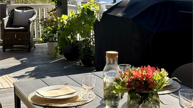 Stemningsbilde fra terrassen (bilde tatt av selger sommerstid)