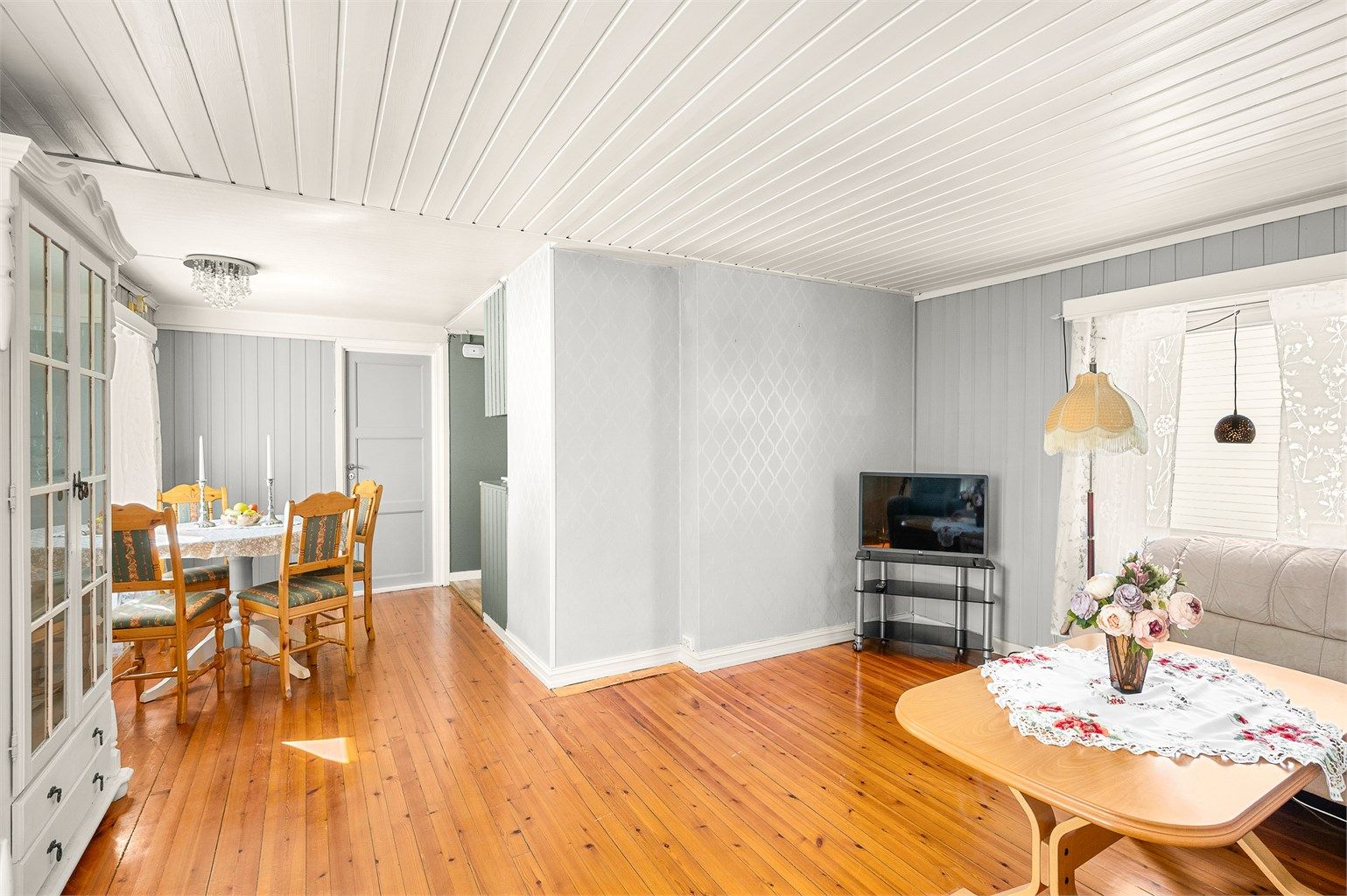 Åpen og sosial løsning som innbyr til både hverdag og selskap.