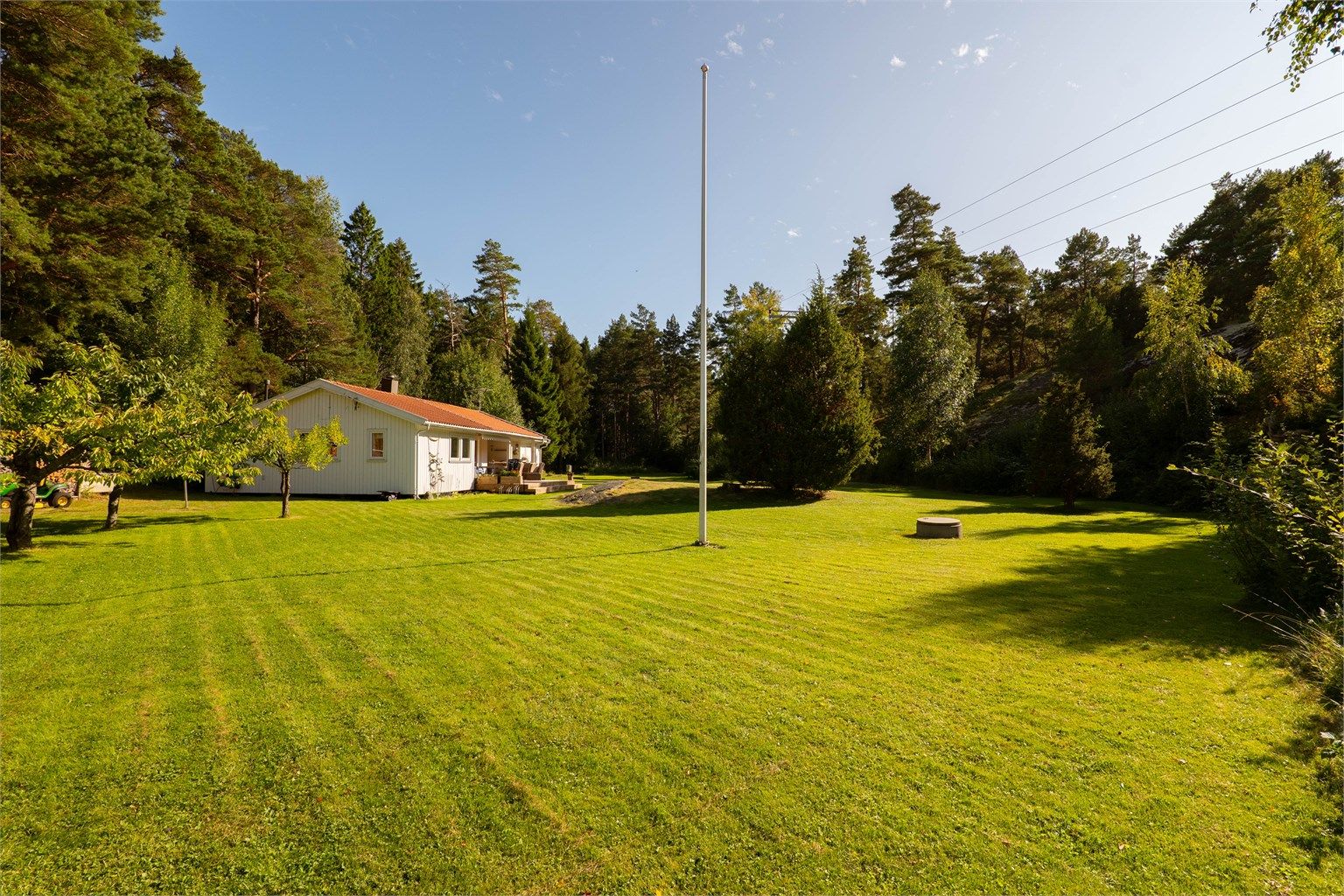 Gjøkvikveien 25 presenteres av Raymond Bøhn i Krogsveen. Fotograf; Kristoffer Kristiansen.
