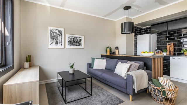 Leiligheten ble i 2023 både helhetlig pusset opp og noe ombygget med ny kjøkkenkrok i stuen. Fotograf; Børge Oppegård.