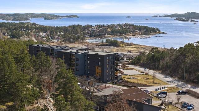 Lekker og moderne leilighet med fantastisk utsikt til sjøen og Sandefjordsfjorden.